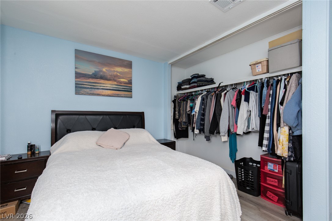 330 Sir Richard East Drive Property Photo 14
