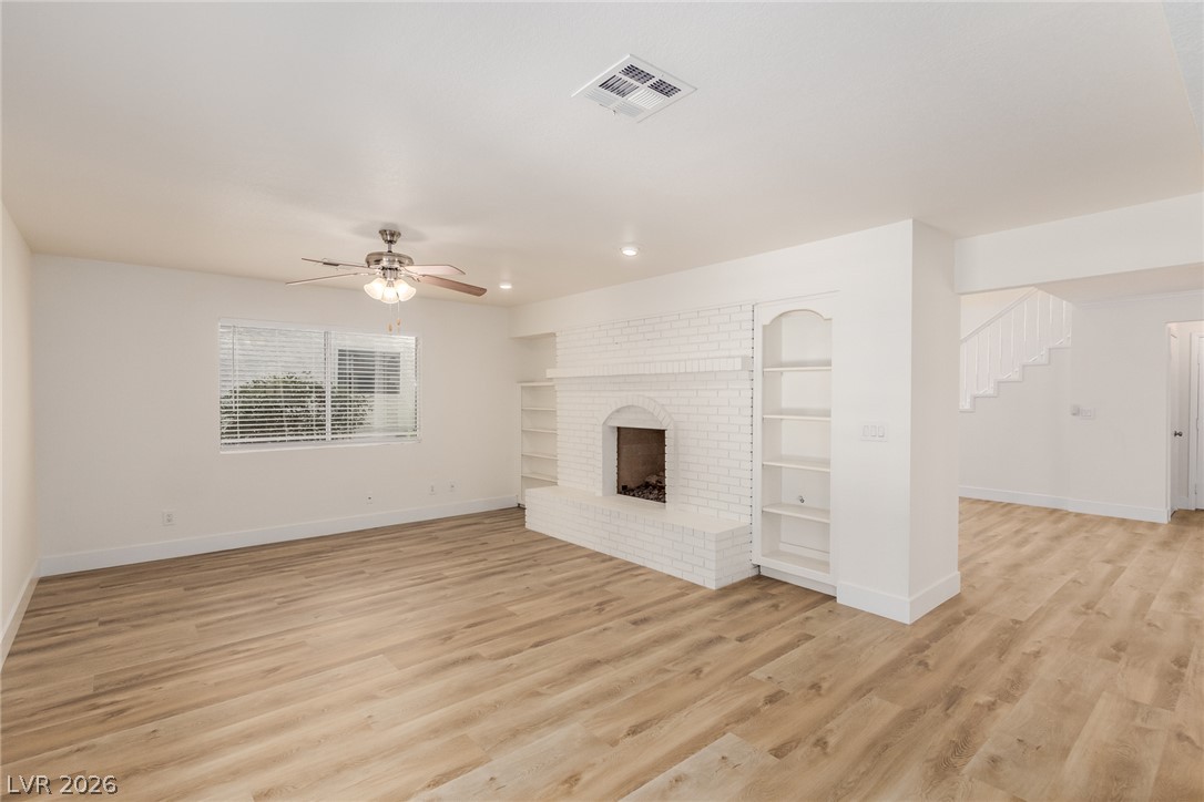 861 Vegas Valley Drive Property Photo 8