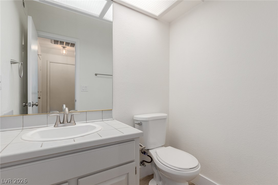 861 Vegas Valley Drive Property Photo 16