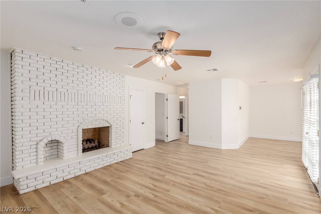861 Vegas Valley Drive Property Photo 19