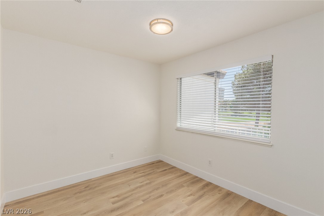 861 Vegas Valley Drive Property Photo 21