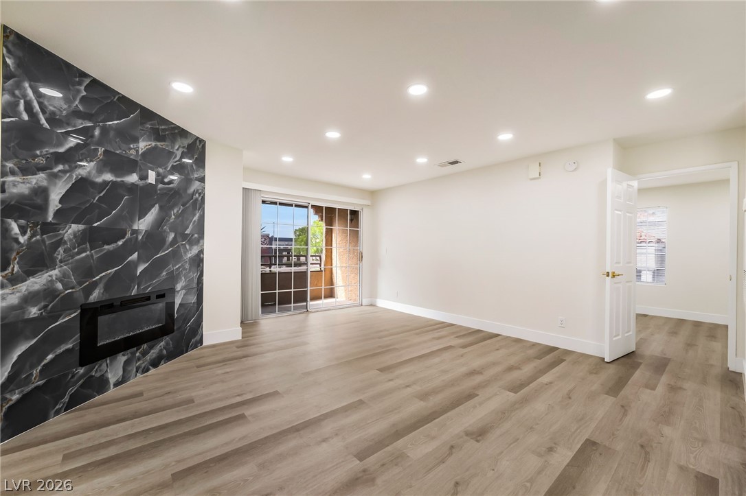2200 South Fort Apache Road 2073 Property Photo 14