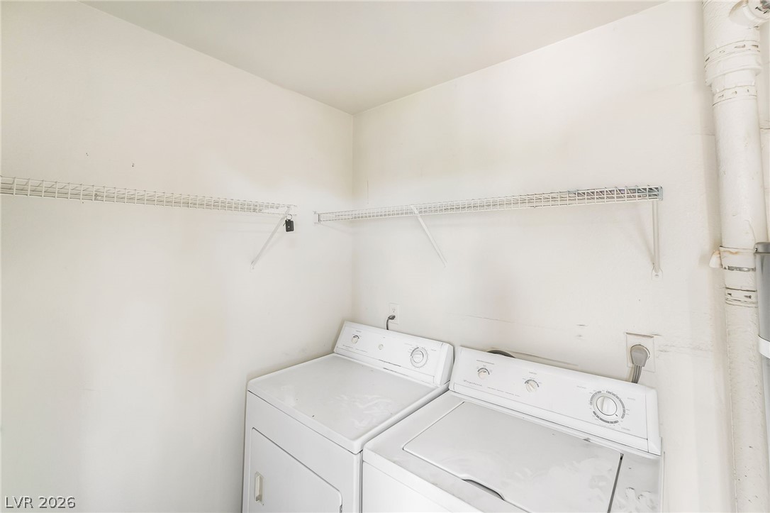 2200 South Fort Apache Road 2073 Property Photo 20