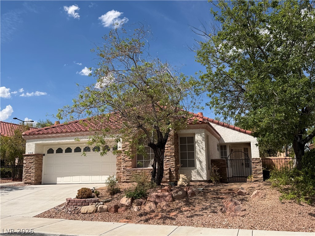 8164 Sedona Sunset Drive Property Photo 2