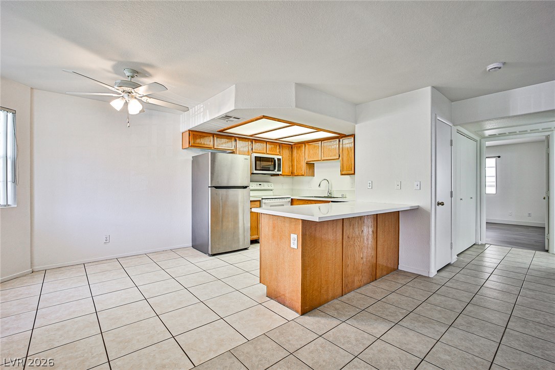 8410 Eldora Avenue 1020 Property Photo 4