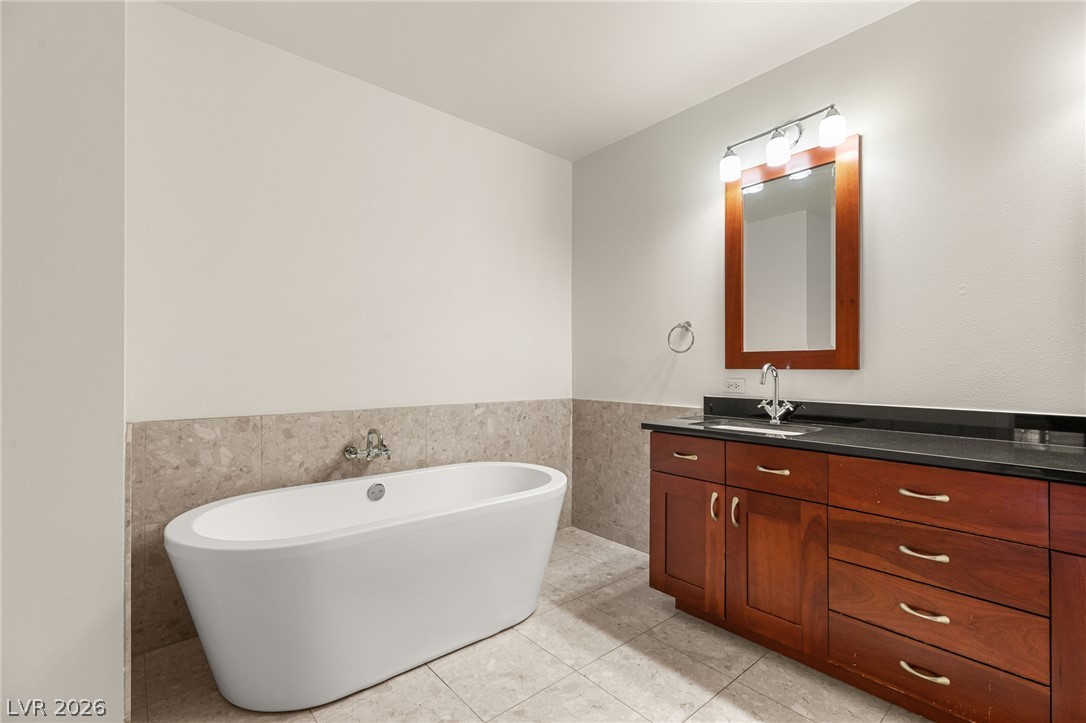 4525 Dean Martin Drive 409 Property Photo 26
