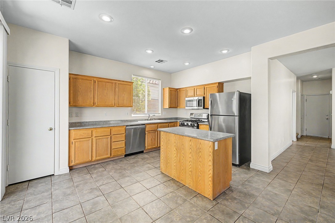 2392 Predera Avenue Property Photo 12