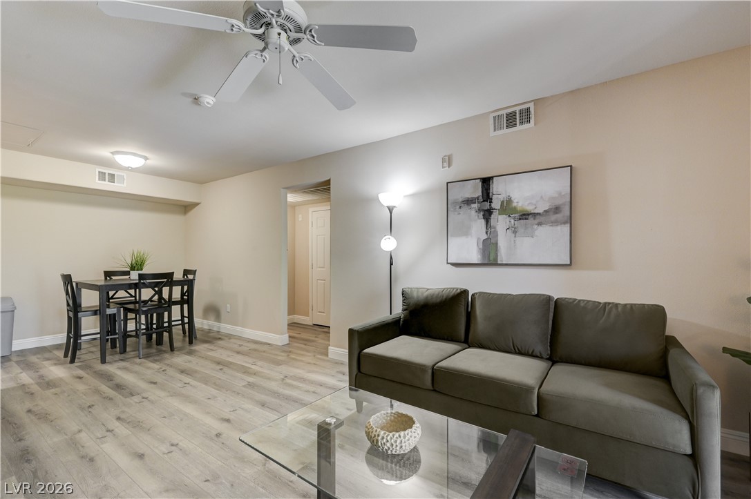 2810014 Property Photo 2