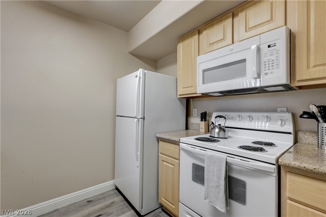 2810014 Property Photo 6
