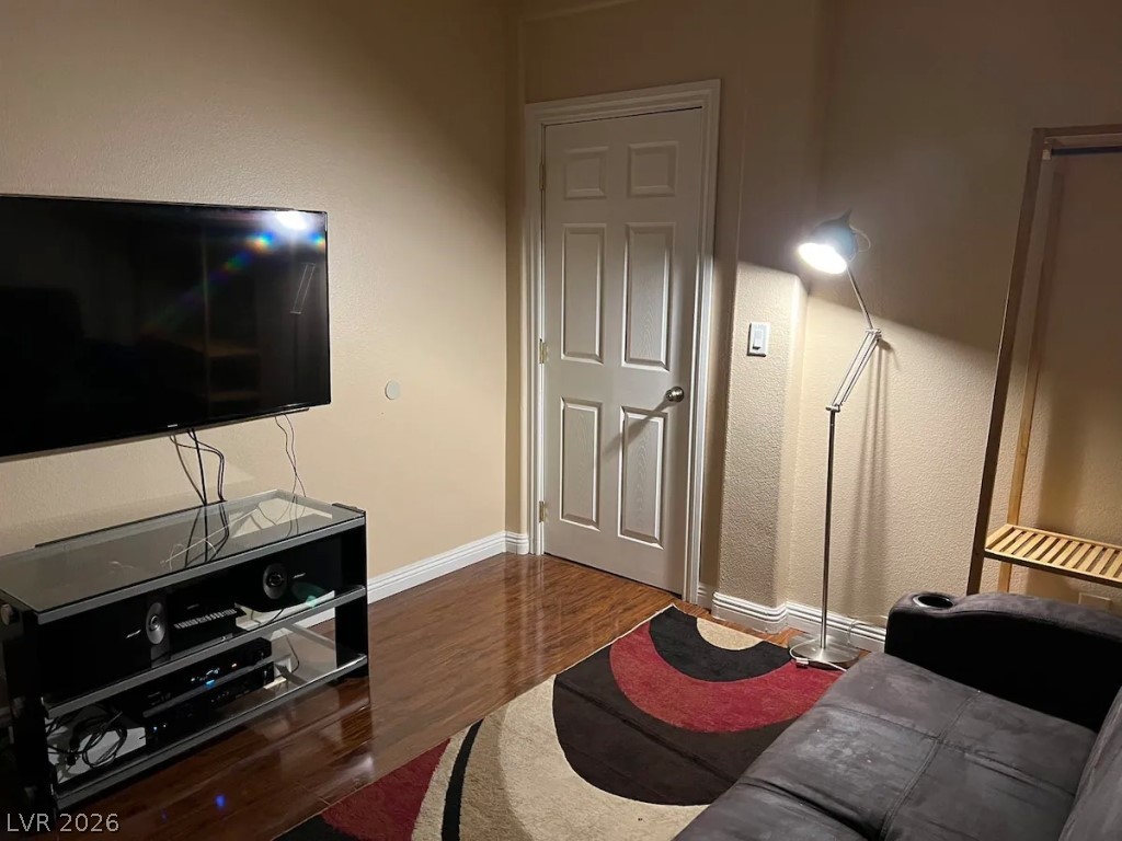 9695 Ridgebluff Avenue Property Photo 13