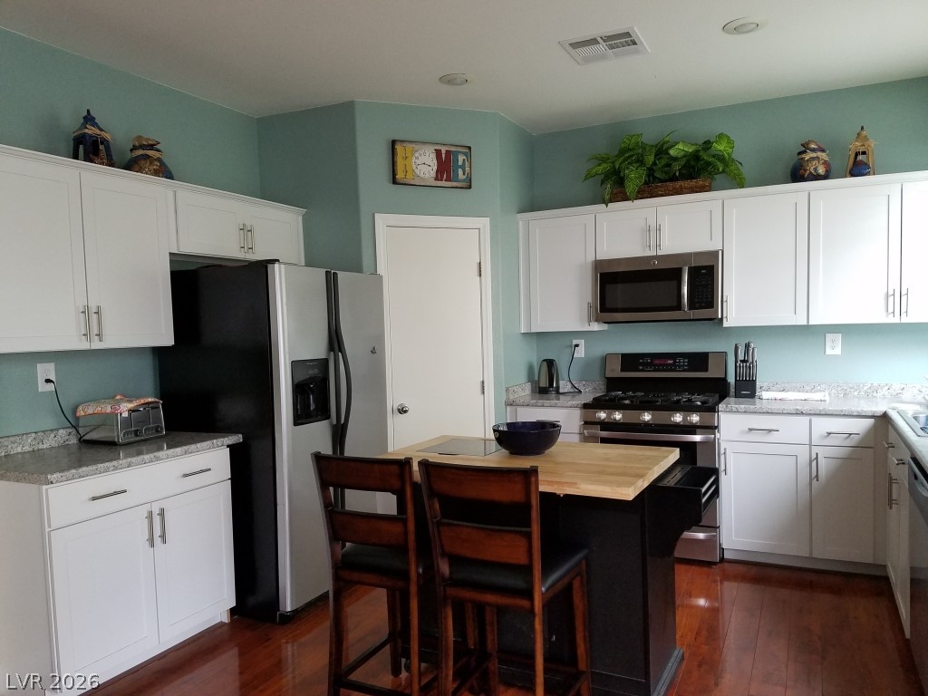 9695 Ridgebluff Avenue Property Photo 15