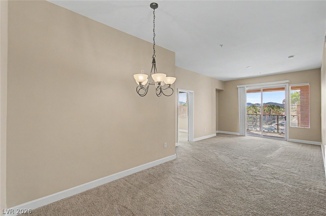 51 East Agate Avenue 402 Property Photo 4