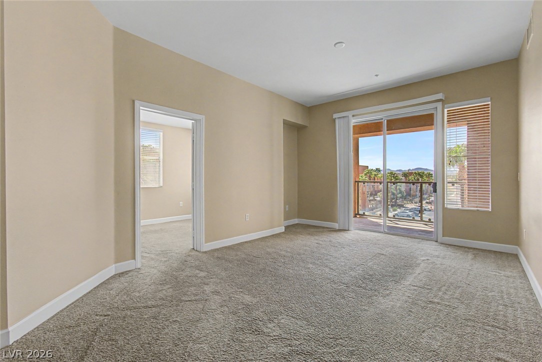 51 East Agate Avenue 402 Property Photo 6