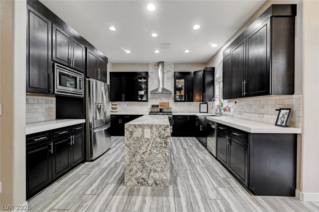 9817 Edgeview Place Property Photo 19