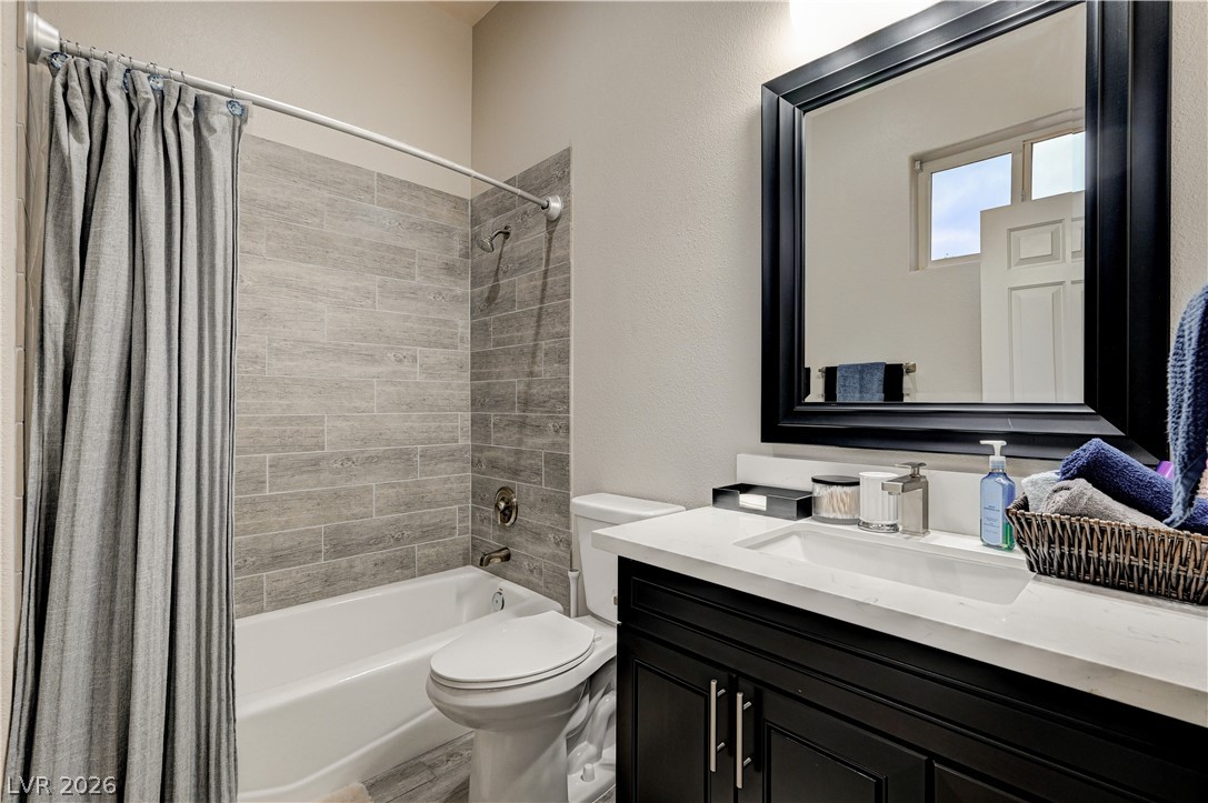9817 Edgeview Place Property Photo 45