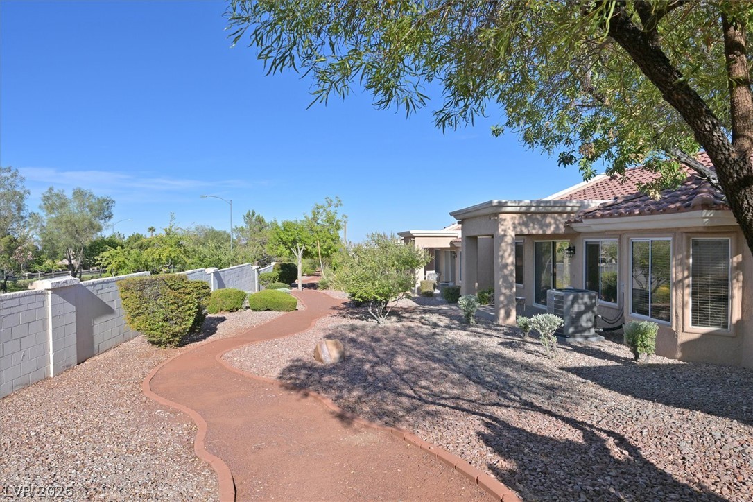 10008 Bundella Drive Property Photo 24