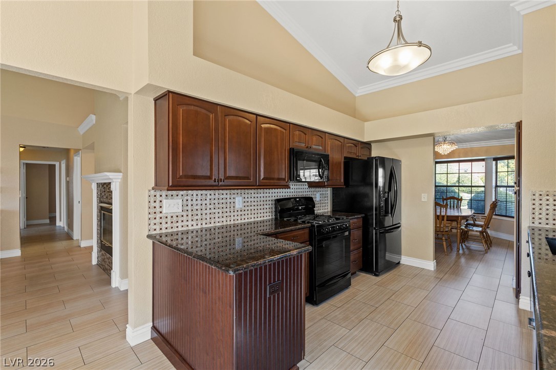 5128 Linkside Drive Property Photo 14