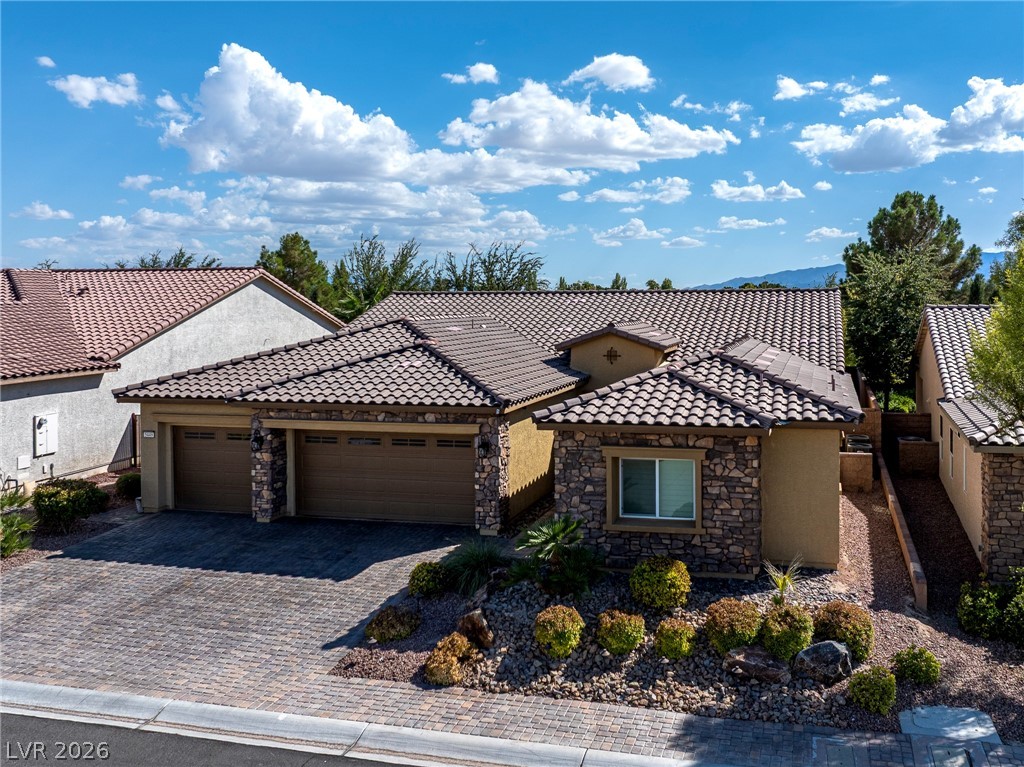 5449 East Volterra Drive Property Photo 49