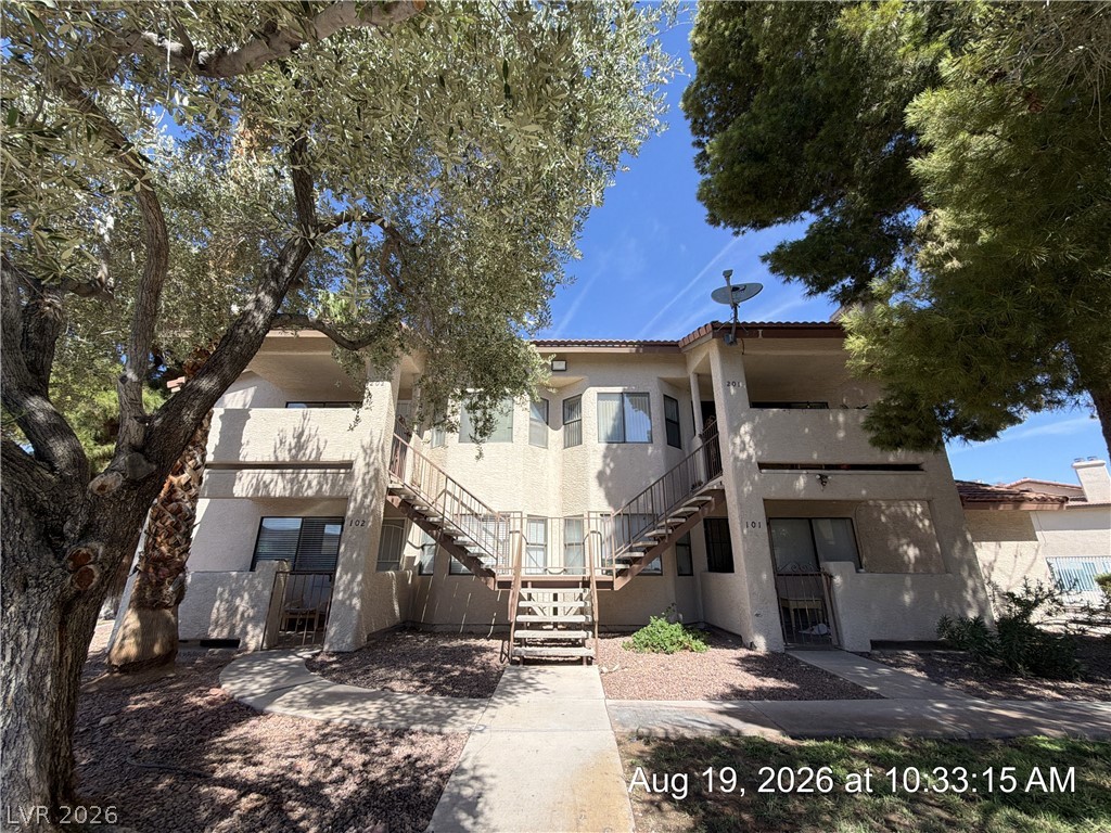 705 Rock Springs Drive 202 Property Photo 1