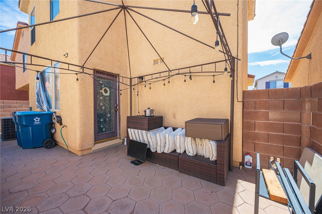 6882 Bronze Meadow Avenue Property Photo 6