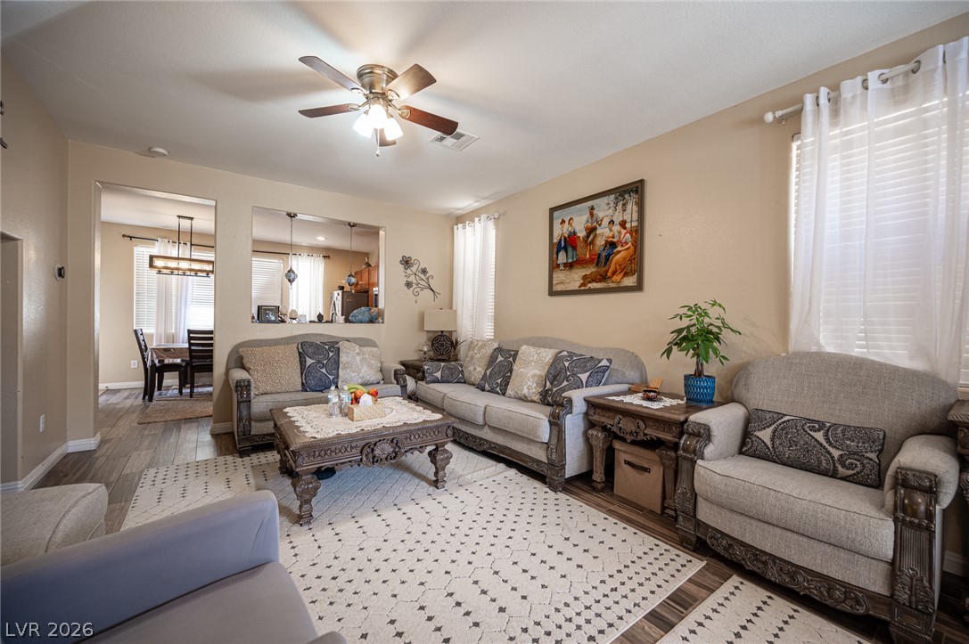 6882 Bronze Meadow Avenue Property Photo 10