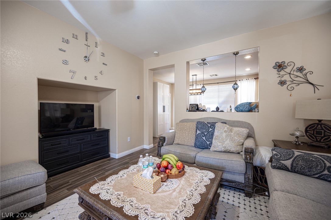 6882 Bronze Meadow Avenue Property Photo 11