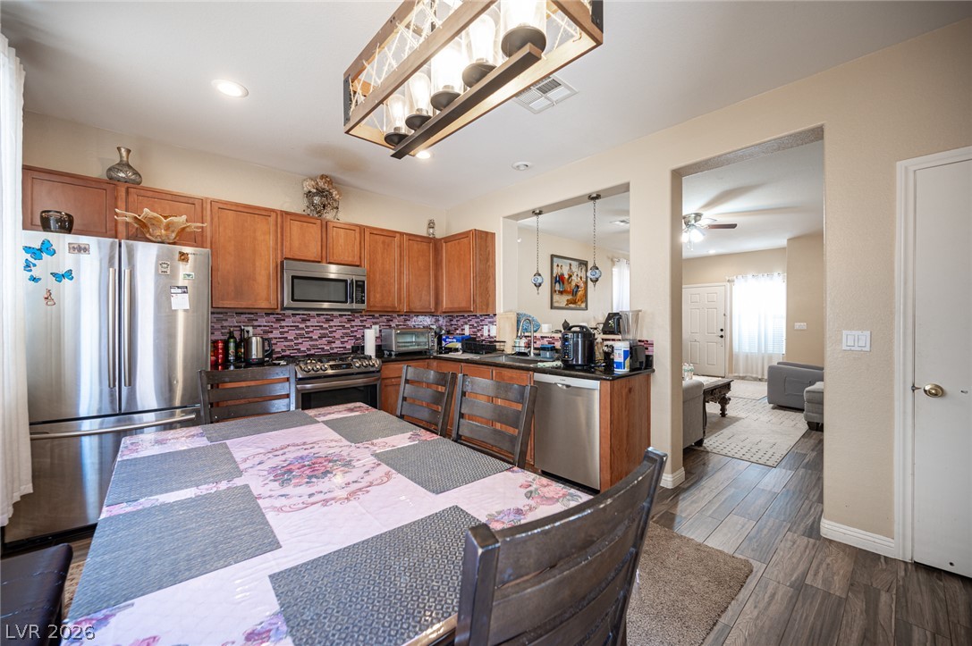 6882 Bronze Meadow Avenue Property Photo 16