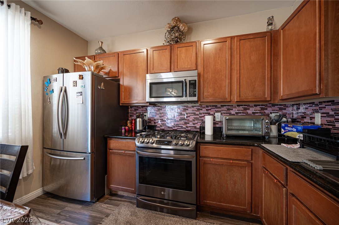 6882 Bronze Meadow Avenue Property Photo 17