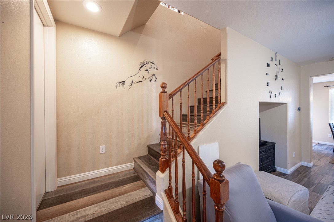 6882 Bronze Meadow Avenue Property Photo 23