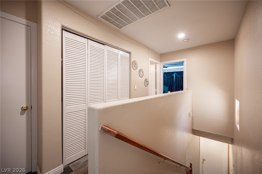 6882 Bronze Meadow Avenue Property Photo 25