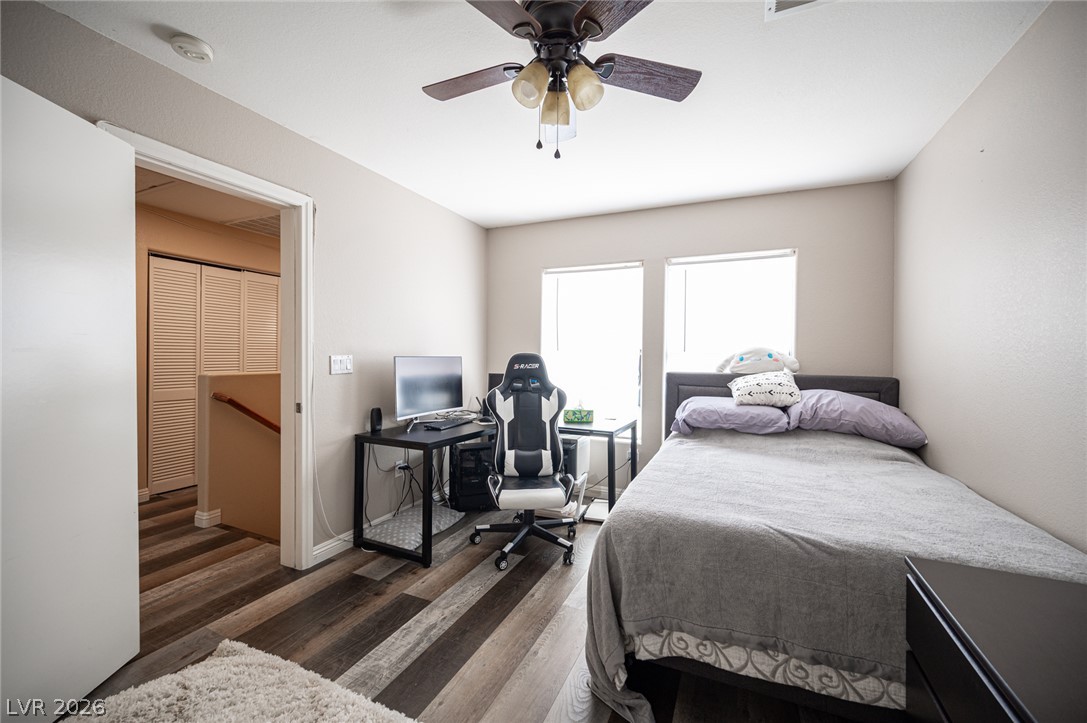 6882 Bronze Meadow Avenue Property Photo 28
