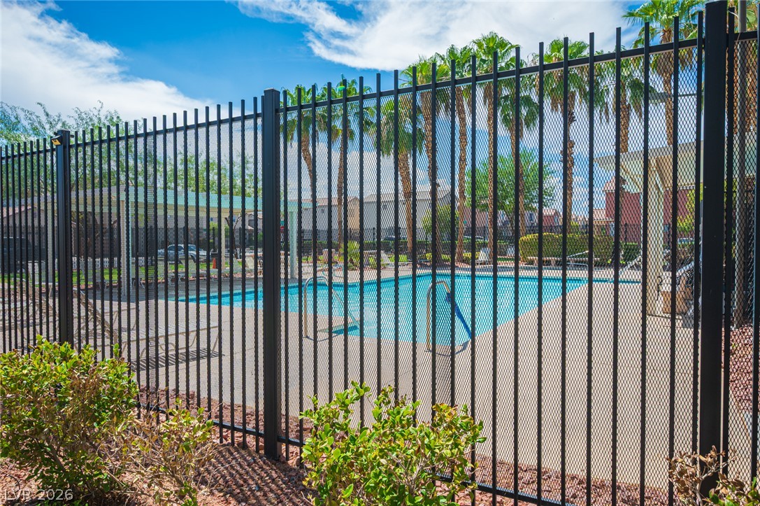 6882 Bronze Meadow Avenue Property Photo 42