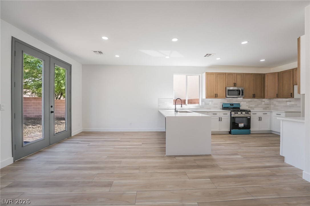 3812 Champagne Wood Drive Property Photo 15
