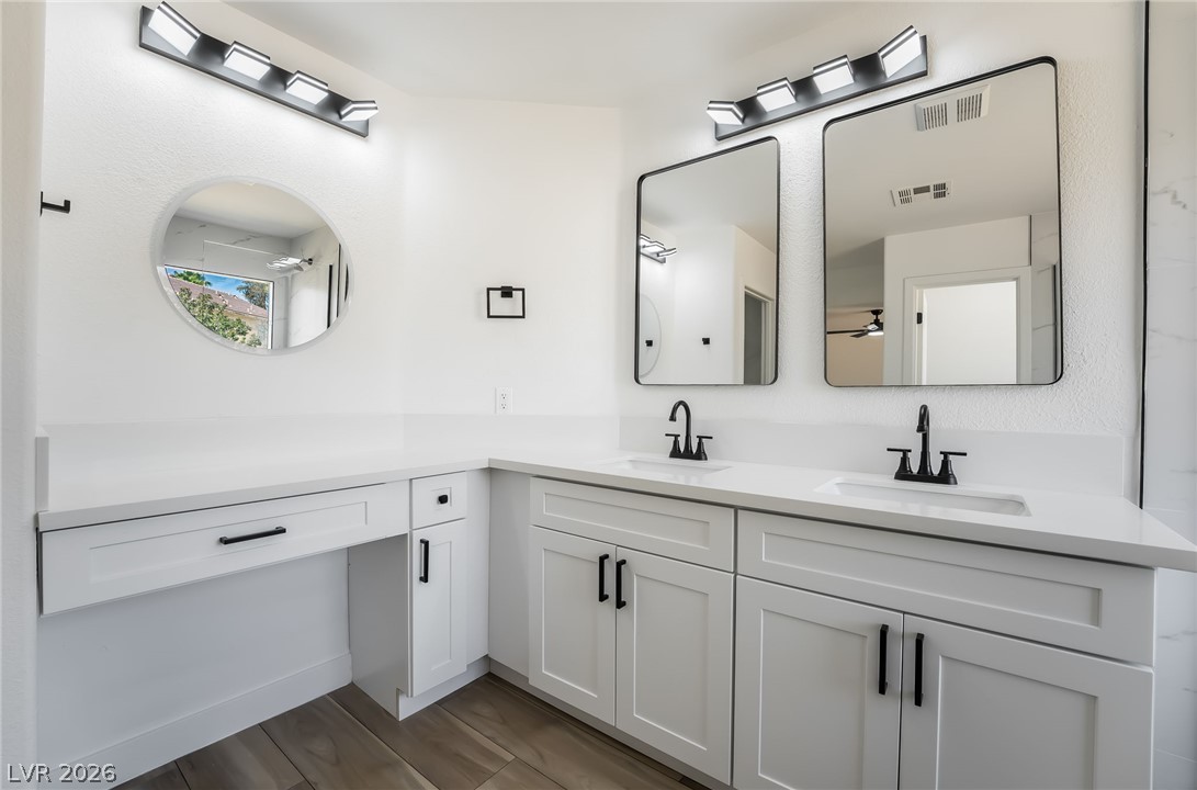 3812 Champagne Wood Drive Property Photo 25