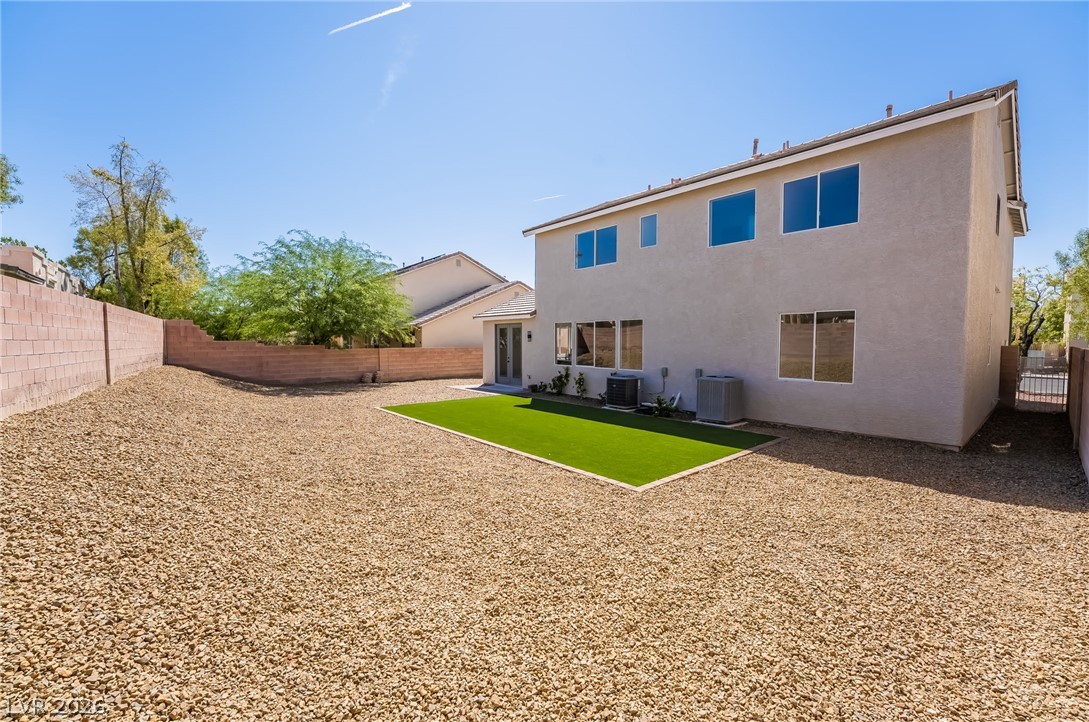 3812 Champagne Wood Drive Property Photo 40