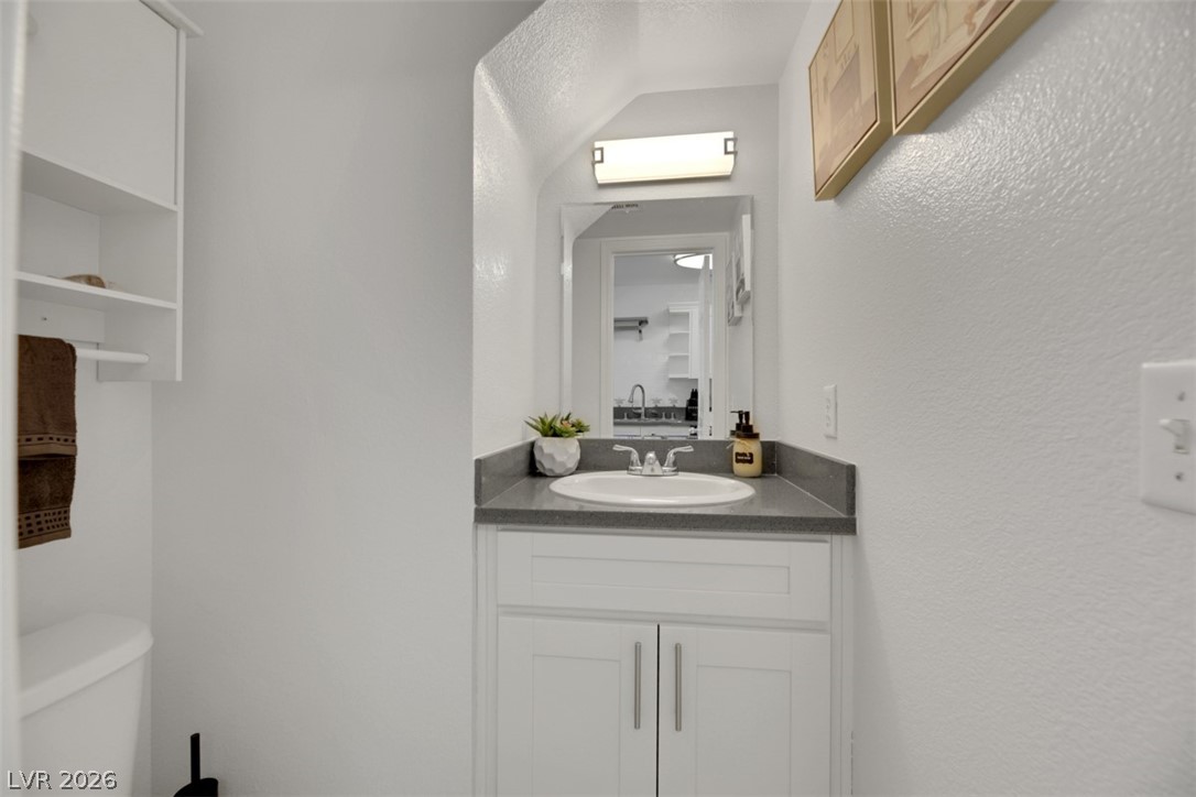 7989 Lisa Dawn Avenue Property Photo 18
