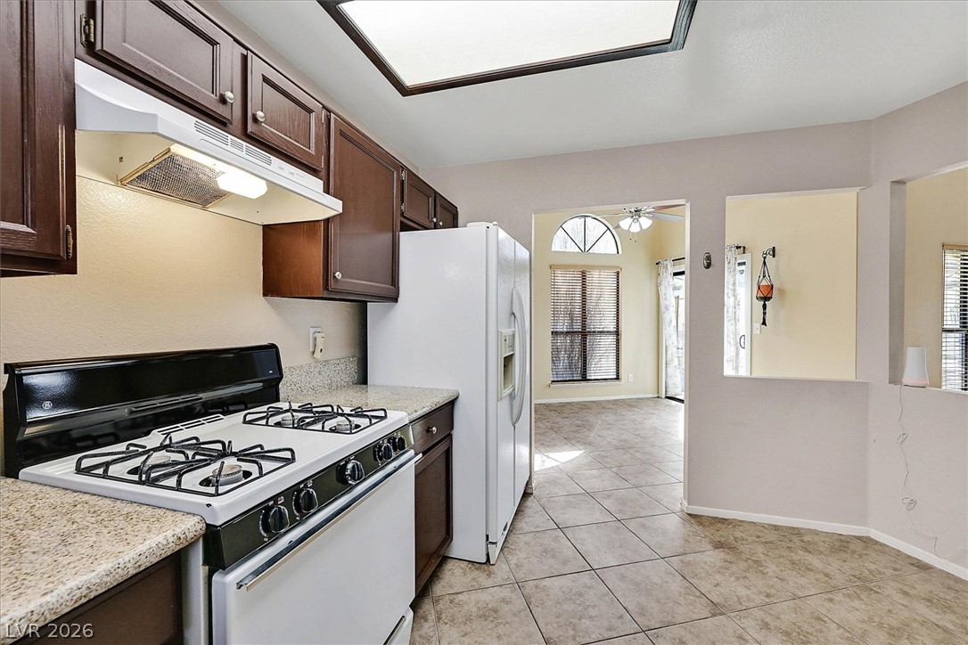 3820 Rhine Way Property Photo 11