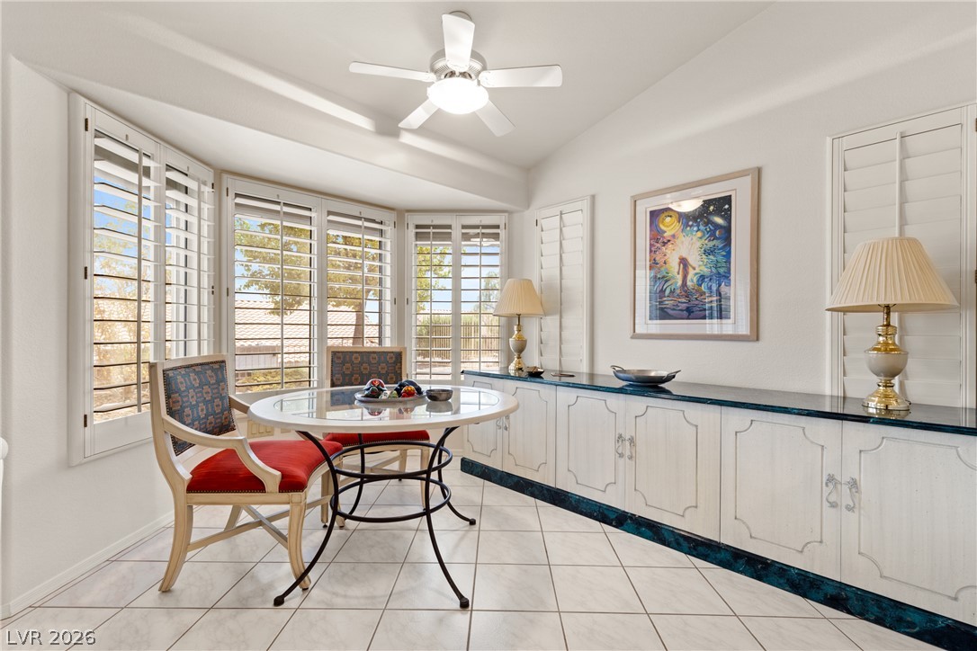 2924 Lotus Hill Drive Property Photo 10