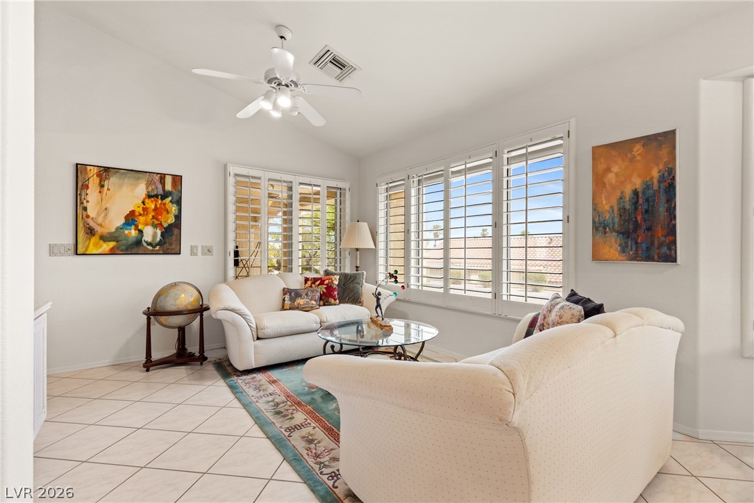 2924 Lotus Hill Drive Property Photo 13