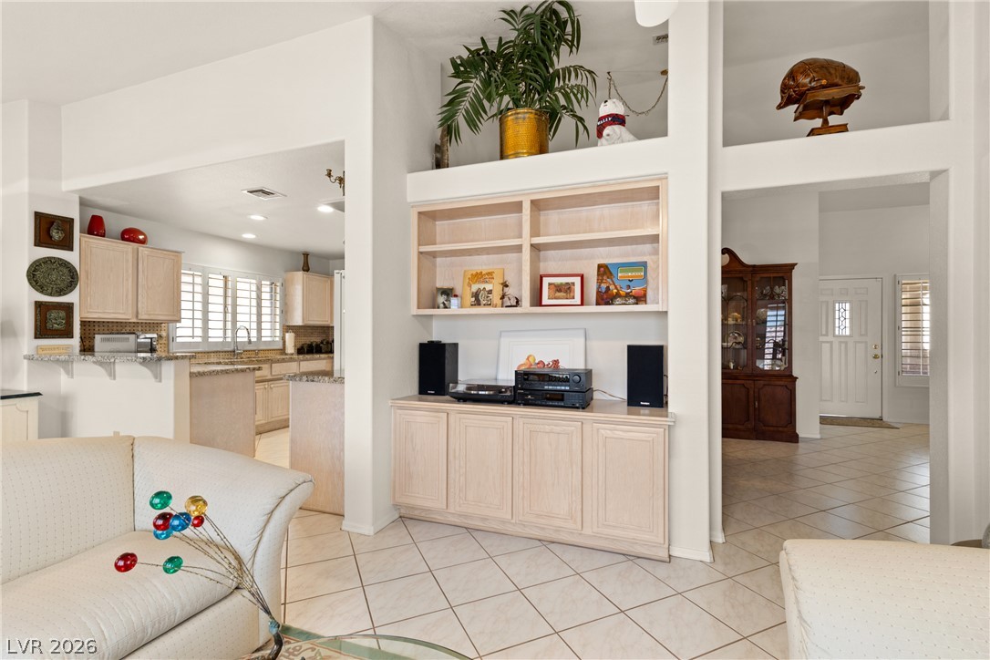 2924 Lotus Hill Drive Property Photo 15