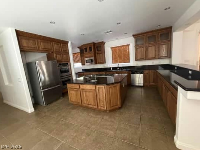 10003 Emerald Pools Street Property Photo 5