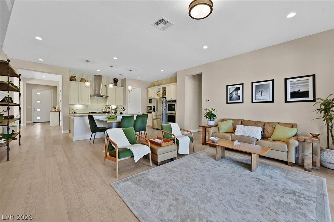 12350 Tudor Arch Drive Property Photo 3