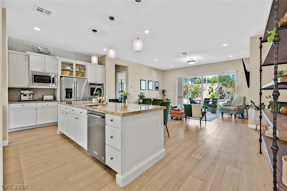 12350 Tudor Arch Drive Property Photo 9