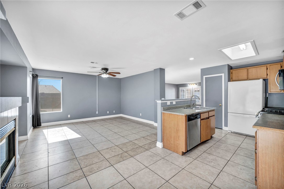 5326 Sun Meadow Court Property Photo 7