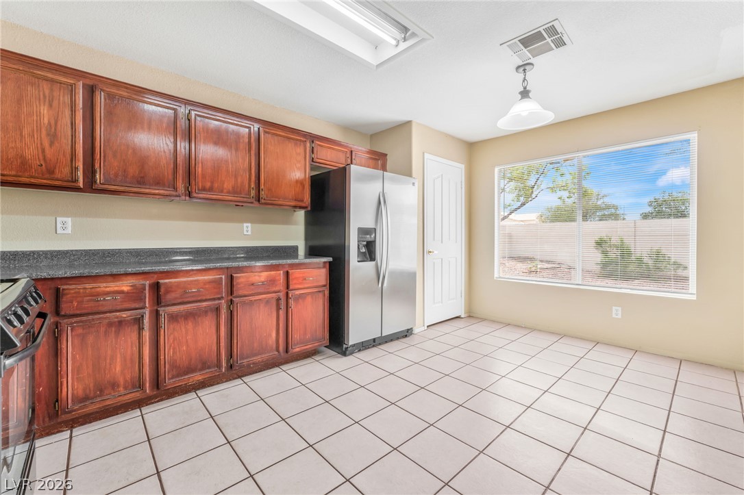 8101 Exploration Avenue Property Photo 11