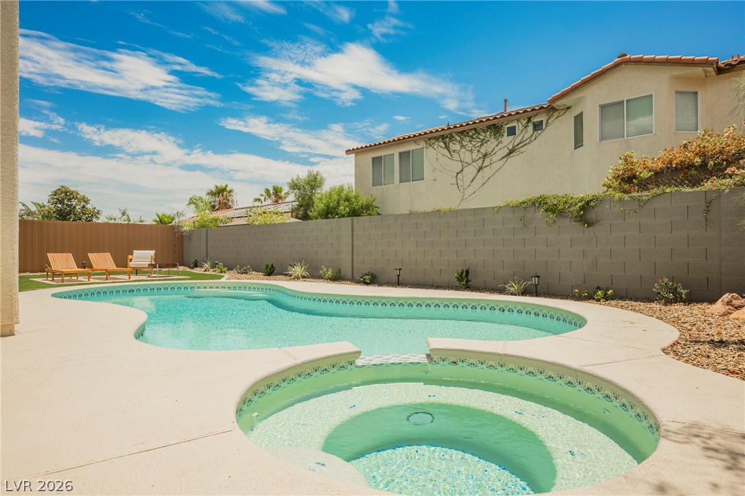 9369 Thunder Basin Avenue Property Photo 9