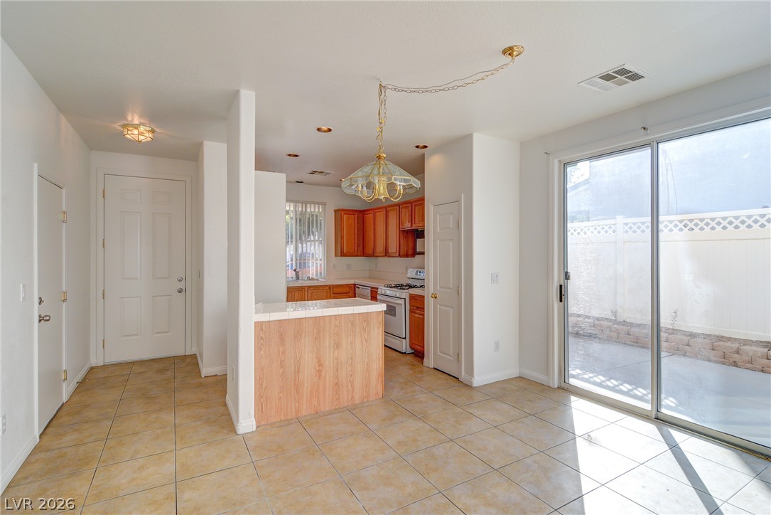 6180 Bridgeport Hills Avenue Property Photo 2