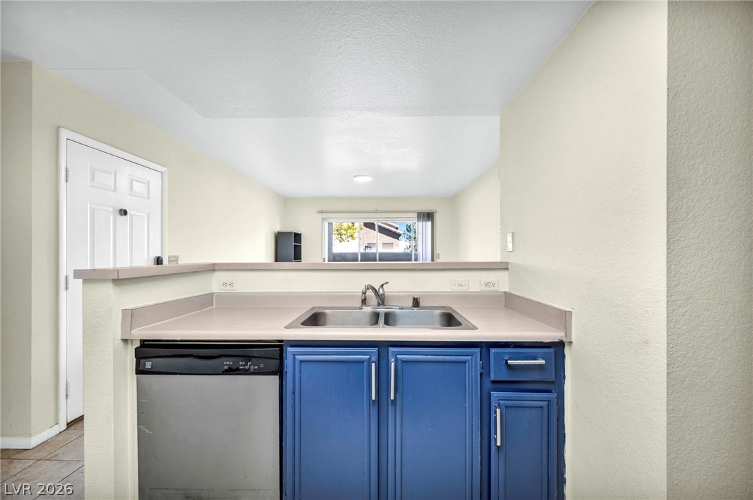 8070 West Russell Road 1060 Property Photo 12