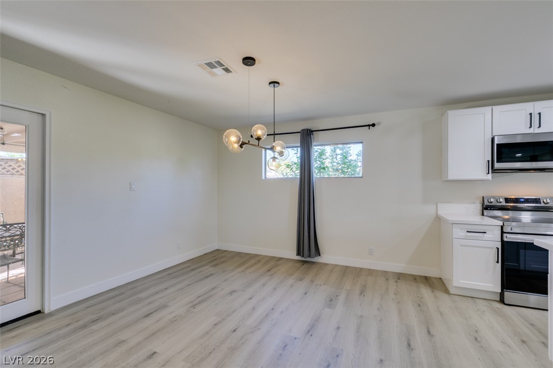 2211 Frontier Ave Avenue Property Photo 7