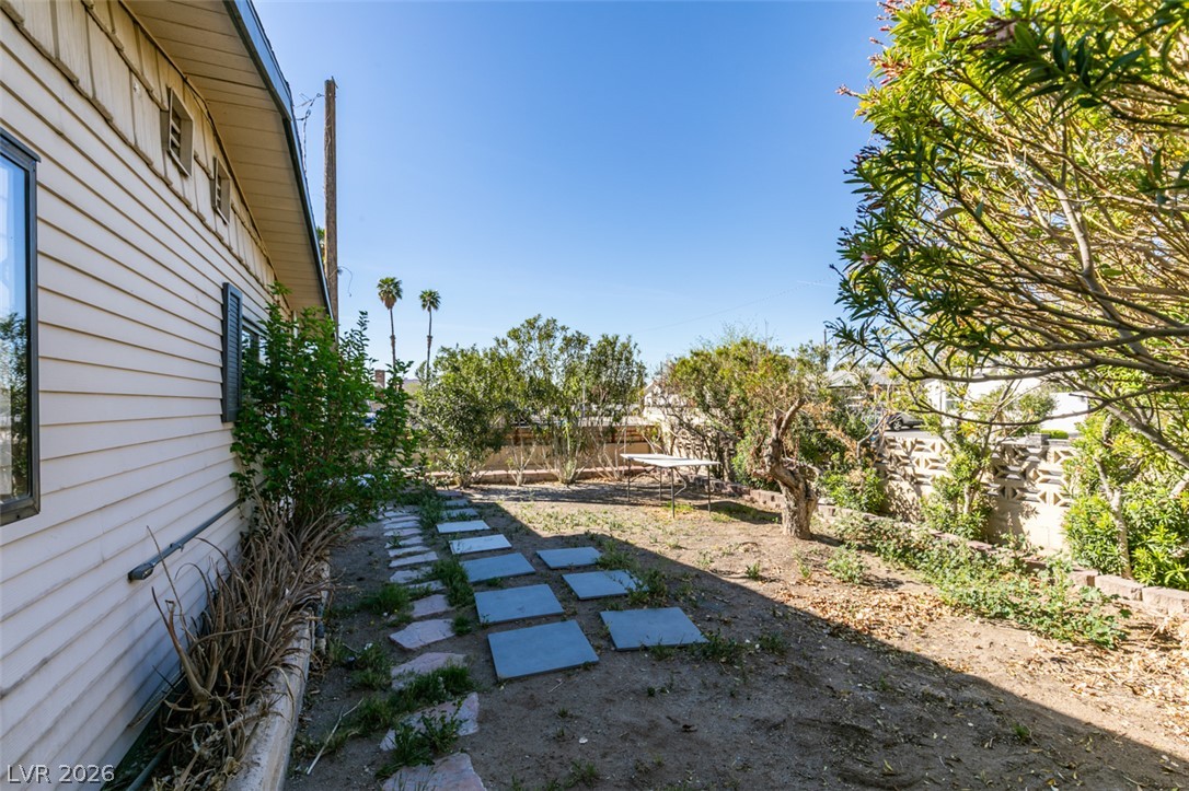2211 Frontier Ave Avenue Property Photo 22